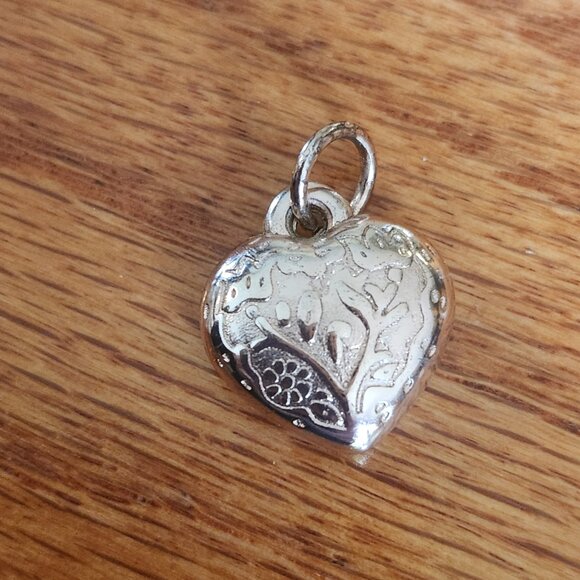 Heart Pendant * Bundle and Save! - Picture 2 of 2